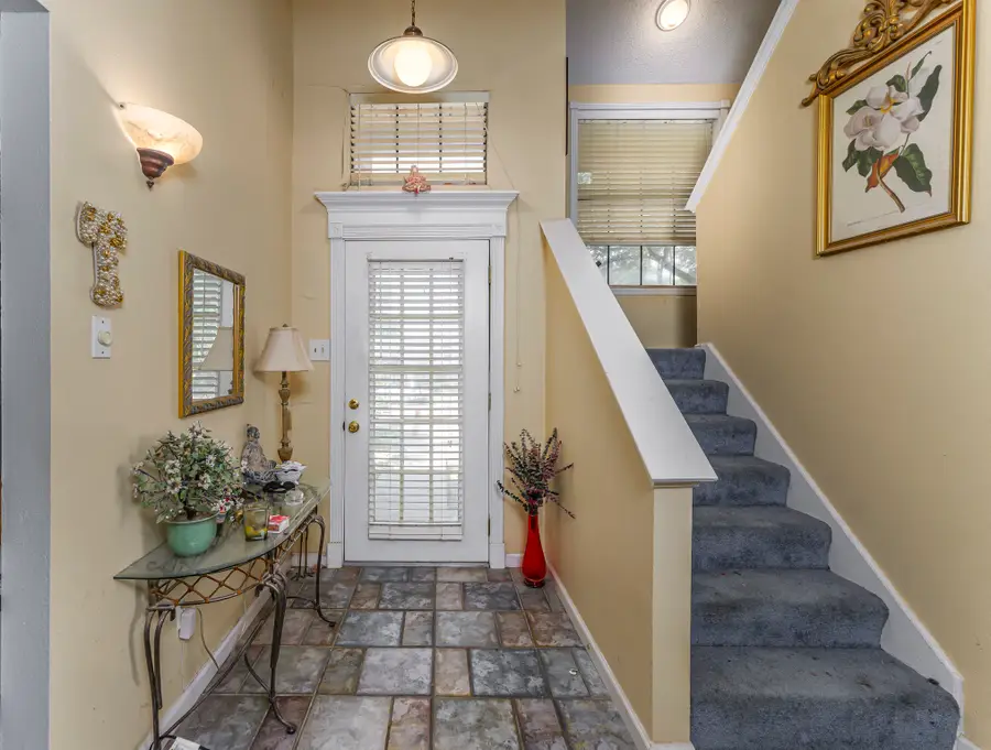2702 Stratford Court, Euless, TX 76039 - #3