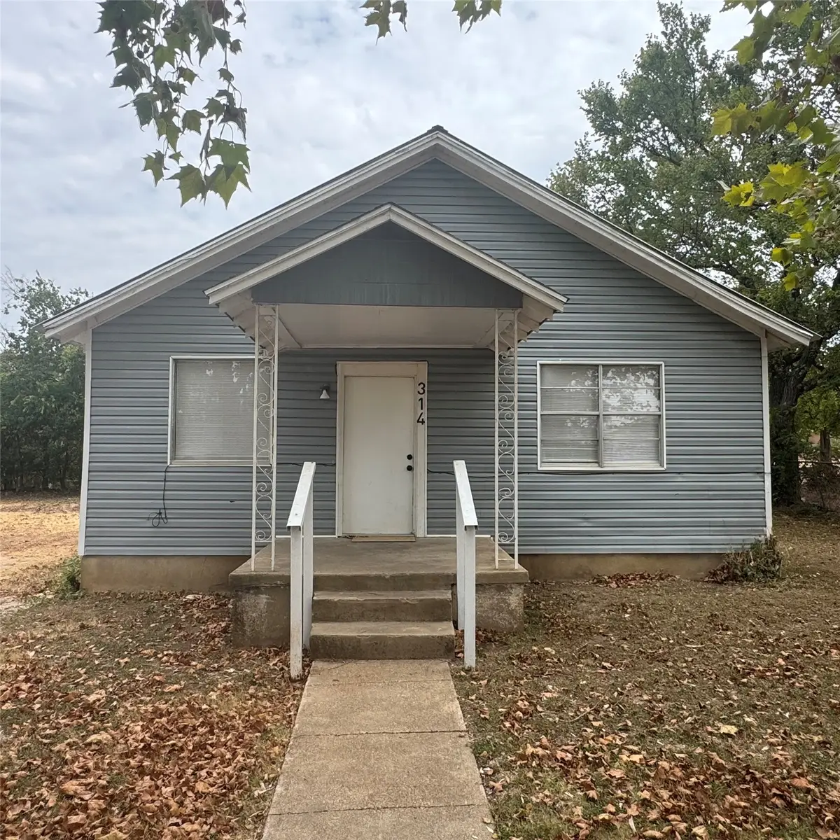 314 Arthur Street, McGregor, TX 76657 - #1