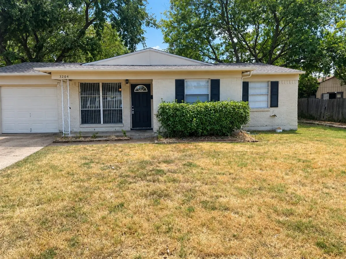 3204 Caribbean Drive, Mesquite, TX 75150 - #1