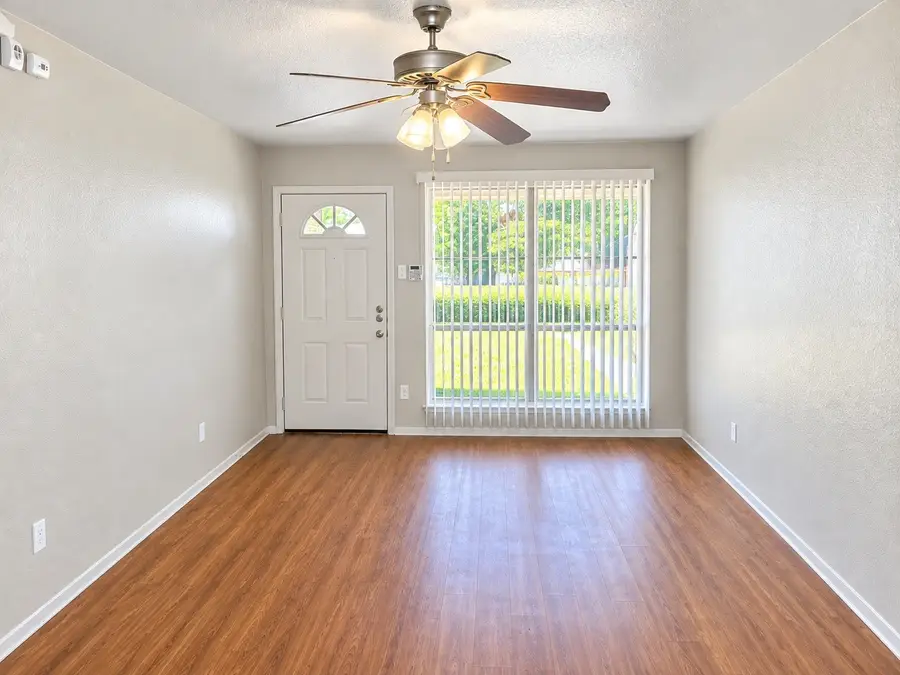 3204 Caribbean Drive, Mesquite, TX 75150 - #2