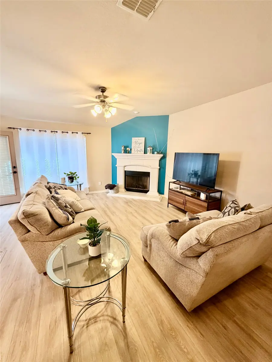7028 Seton Hall Drive, Fort Worth, TX 76120 - #2
