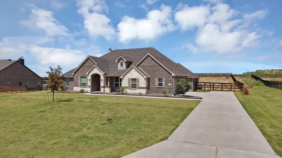 3608 Horseshoe Drive, Van Alstyne, TX 75495 - #2
