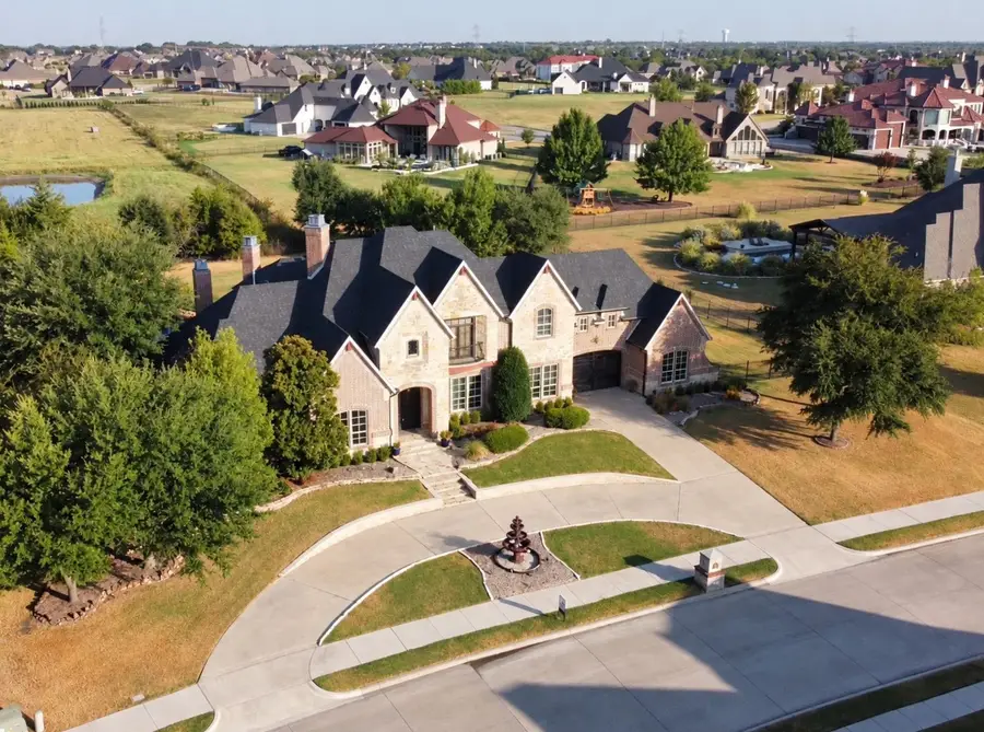 1057 Kingsbridge Lane, South Rockwall, TX 75032 - #2