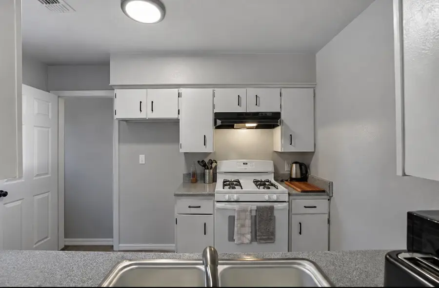 646 E Fairmeadows Drive, Duncanville, TX 75116 - #2