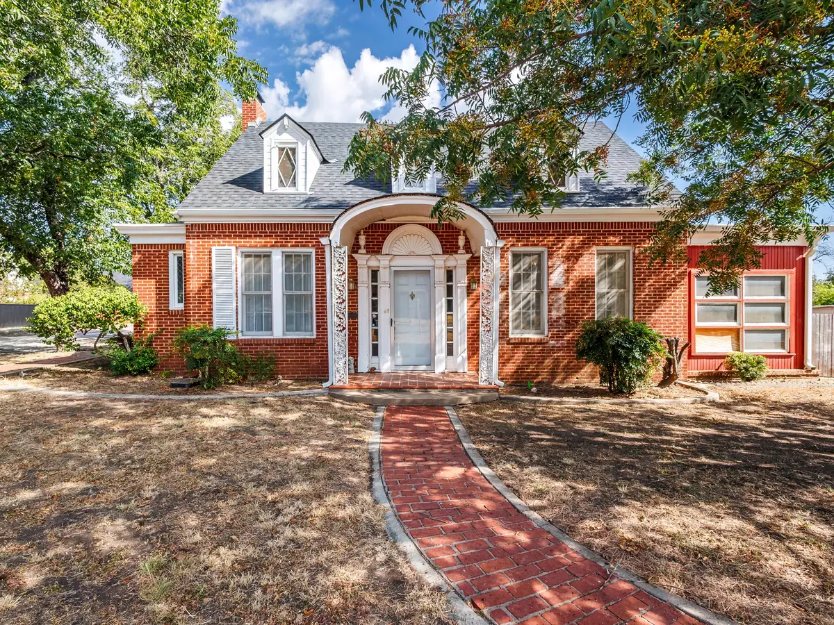 1016 W Walnut, Coleman, TX 76834 - #1