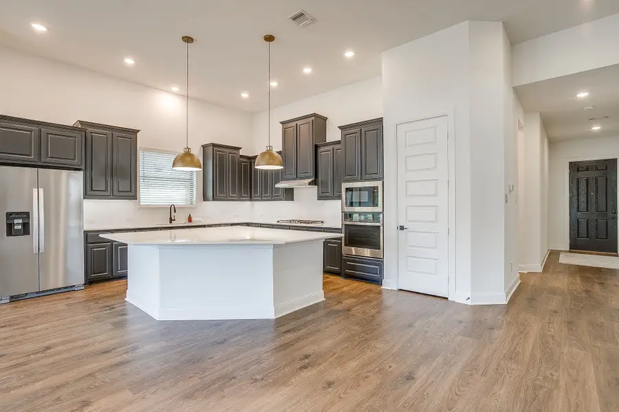 6221 Escarpment Drive, Fort Worth, TX 76112 - #3