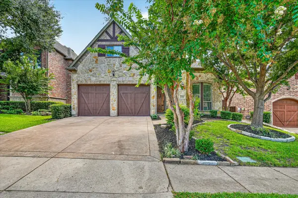 2024 S Hill Drive, Irving, TX 75038