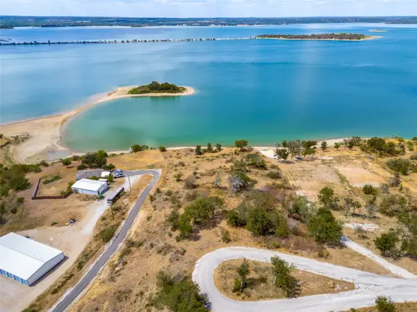 14 Lake House, Bridgeport, TX 76426