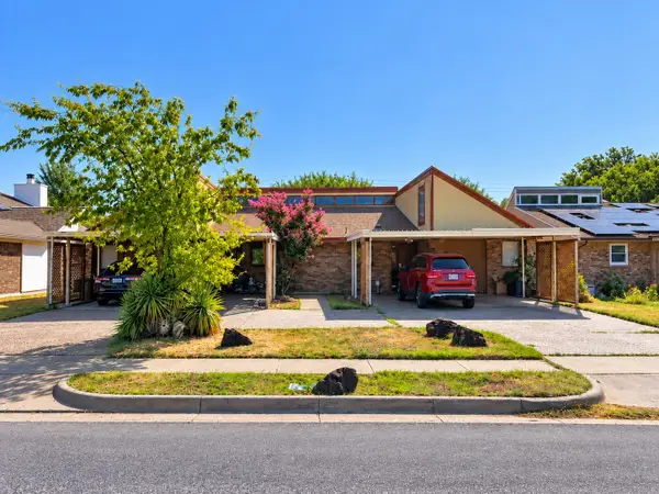 201-203 Yorkshire Court, Euless, TX 76040