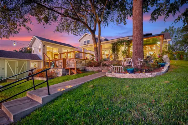 122 Redondo Drive, Gun Barrel City, TX 75156