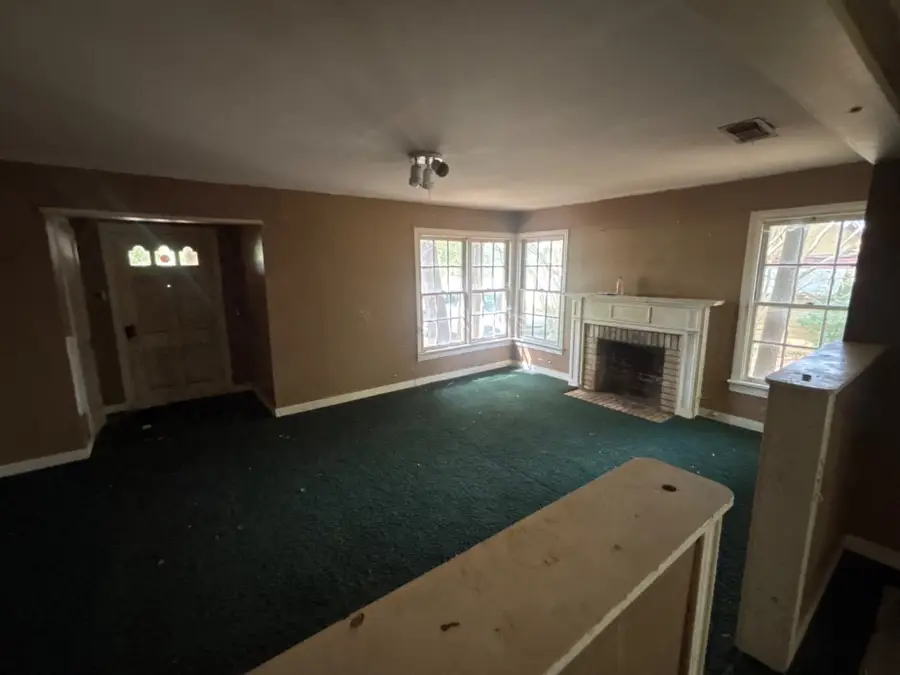 212 Sunset Avenue, Jacksonville, TX 75766 - #2
