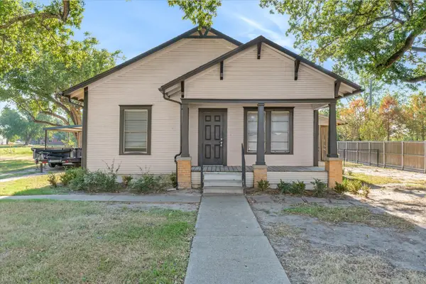 307 S Crockett Street, Edgewood, TX 75117