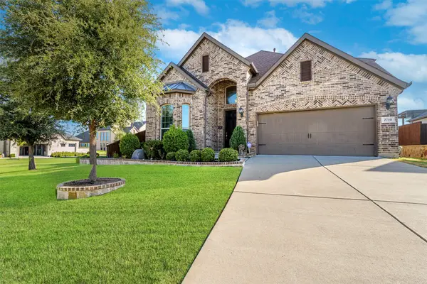 2710 Avondale Drive, Mansfield, TX 76063