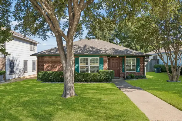 947 E Oakdale Road, Irving, TX 75060