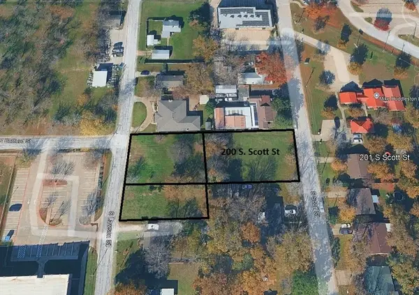 200 S Scott Street, Burleson, TX 76028