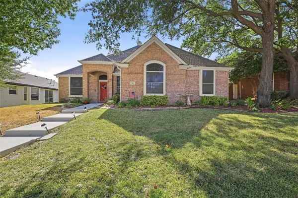 841 N Old Orchard Lane, Lewisville, TX 75077