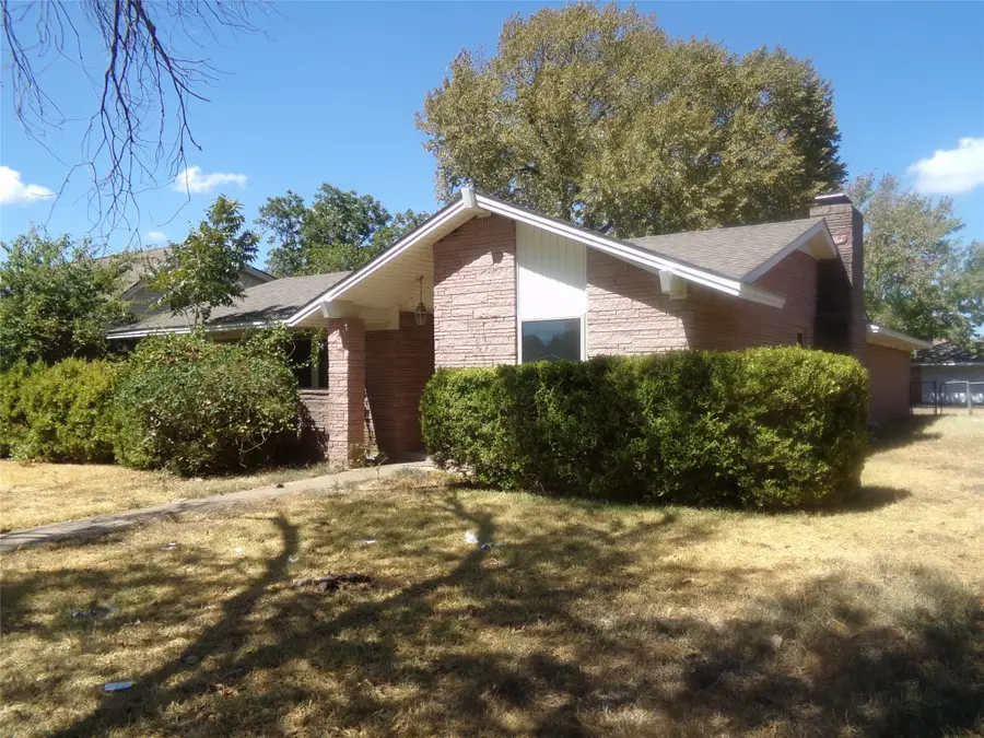 211 S Alexander Avenue, Duncanville, TX 75116 - #2