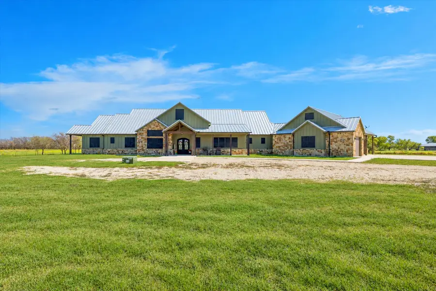 5921 Hawkeye Road, Krum, TX 76249 - #3