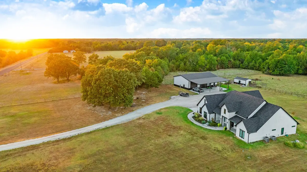 15170 Farm Road 79, Sumner, TX 75486 - #1