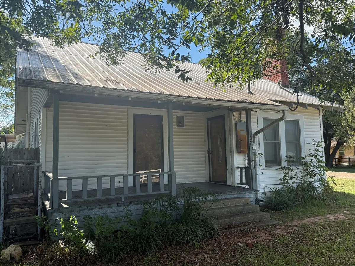 302 S Hogg Street, Streetman, TX 75859 - #1