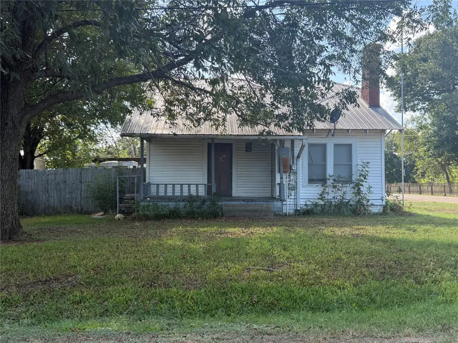 302 S Hogg Street, Streetman, TX 75859 - #3