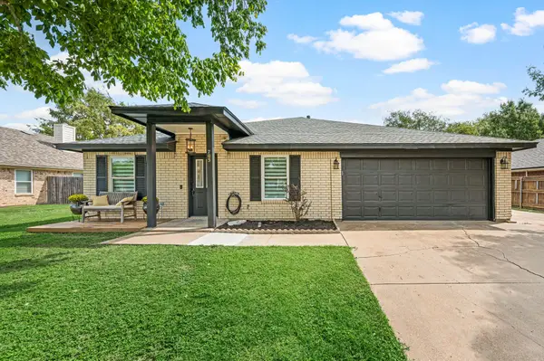 705 Western Trail, Keller, TX 76248