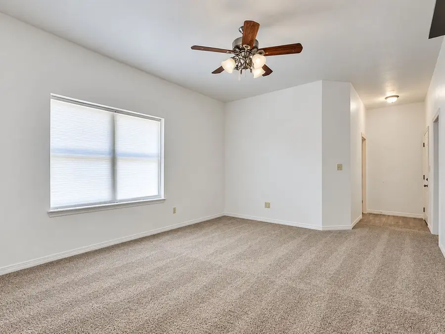 618 E Woodard Street, Denison, TX 75021 - #3