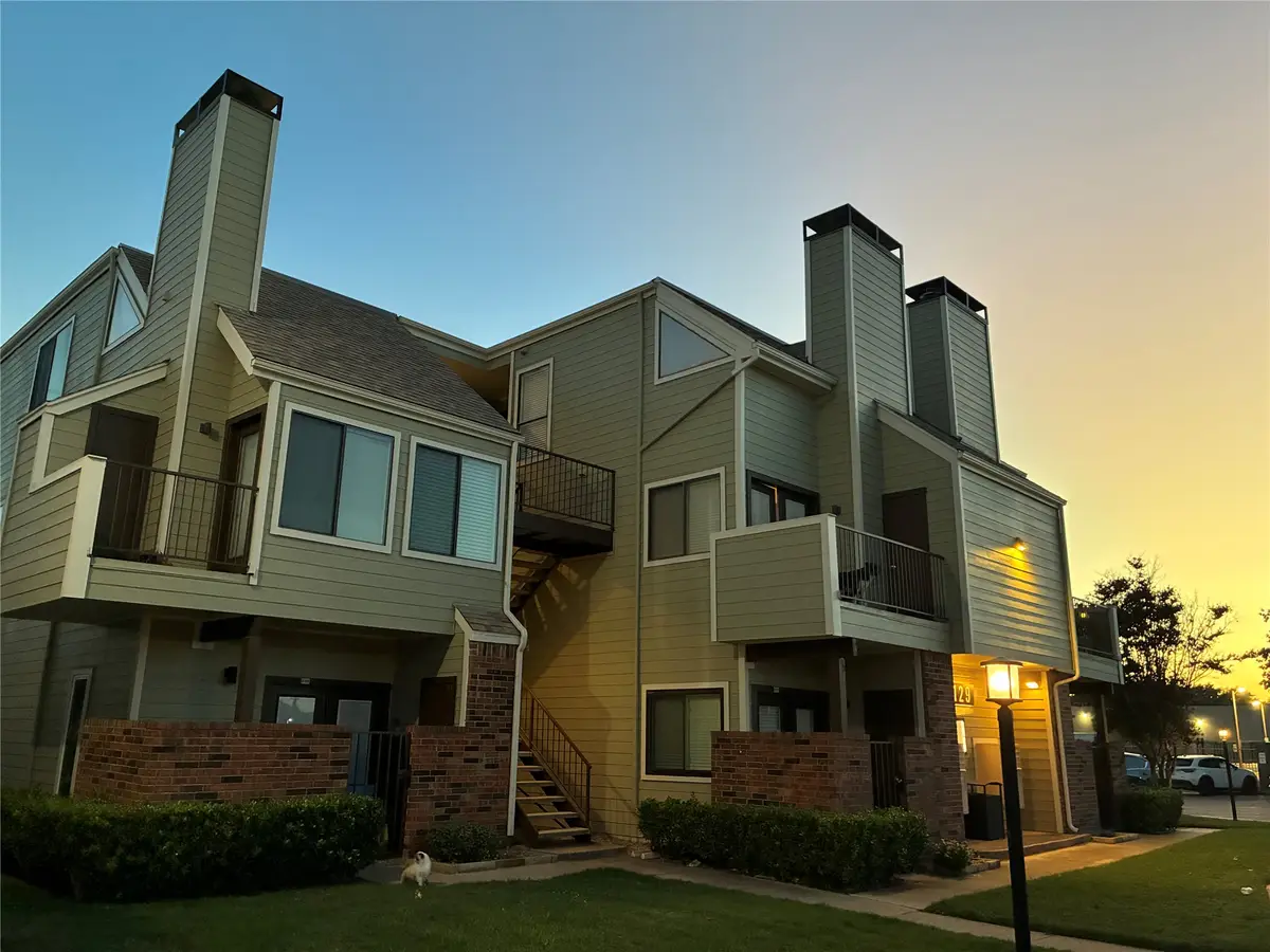 3129 Sondra Drive #205, Fort Worth, TX 76107 - #1