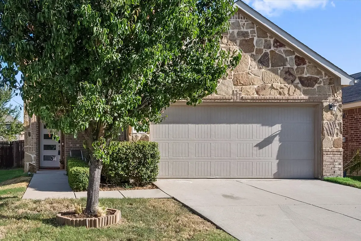 8825 Deadwood Lane, Aubrey, TX 76227 - #1