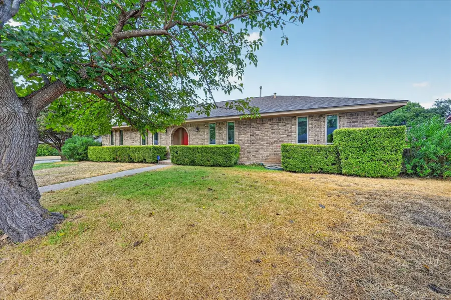 215 Roma Drive, Duncanville, TX 75116 - #2