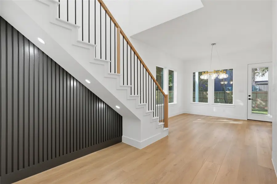 5806 Carlton Garrett Street, Dallas, TX 75215 - #3
