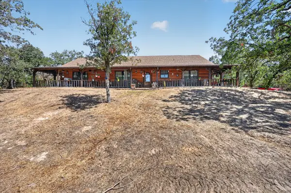 1623 Three Skillet Road, Springtown, TX 76082