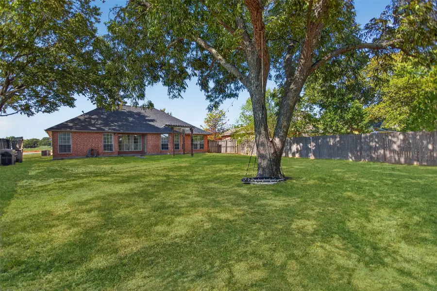 407 E Brooks Street, Forney, TX 75126 - #3