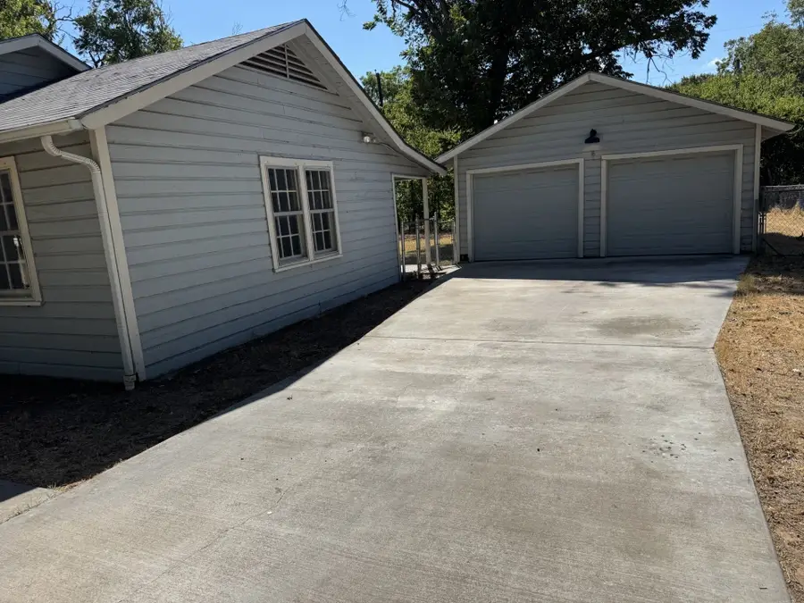 507 Poindexter Avenue, Cleburne, TX 76033 - #2