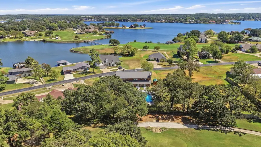 420 Kiowa Drive W, Gainesville, TX 76240 - #3