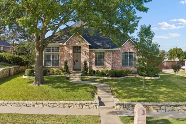 5213 Saint Charles Drive, Rowlett, TX 75088