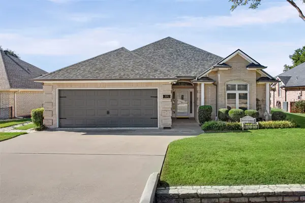 8606 Leisure Lane, Granbury, TX 76049