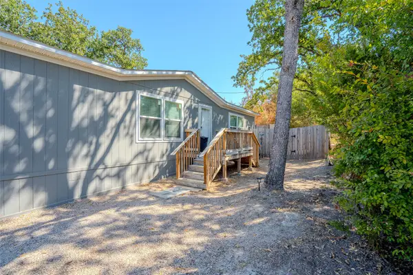 5913 N Oklahoma Trail, Granbury, TX 76048