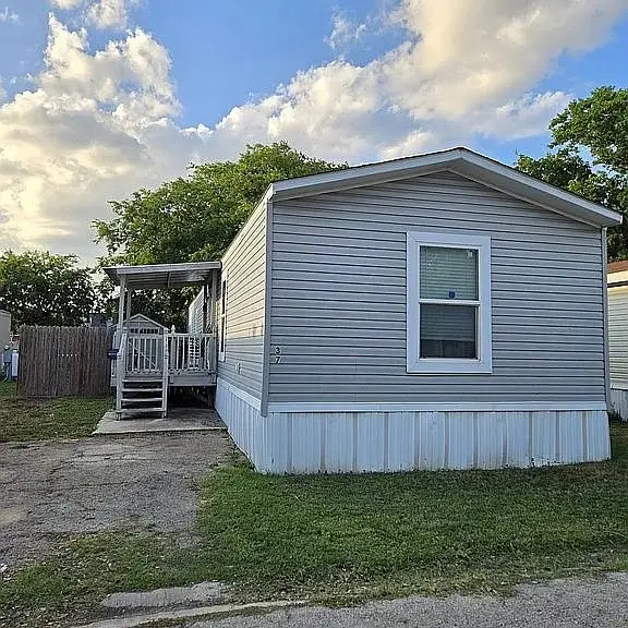4801 Goldfield #37, San Antonio, TX 78218