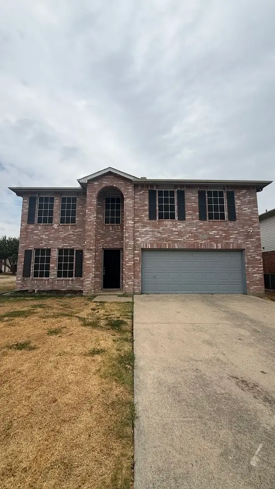 3040 Clemente Drive, Grand Prairie, TX 75052