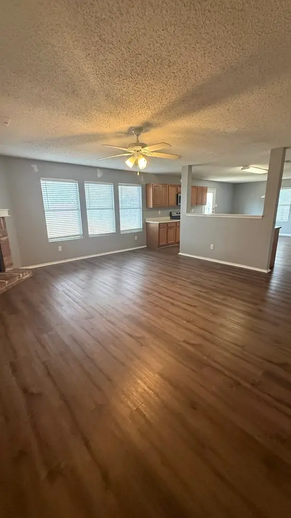 3040 Clemente Drive, Grand Prairie, TX 75052 - #2