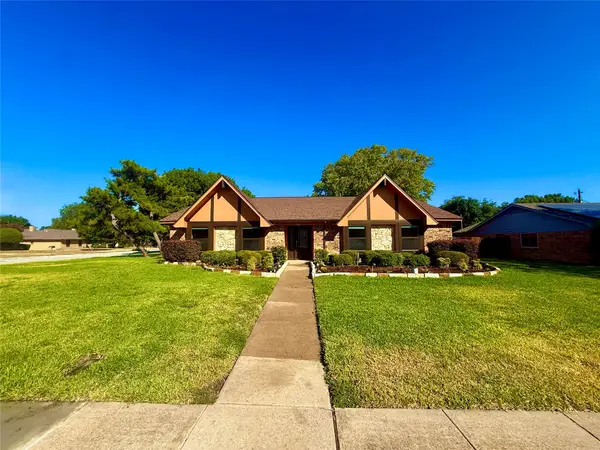 442 Valley Glen Drive, Richardson, TX 75080