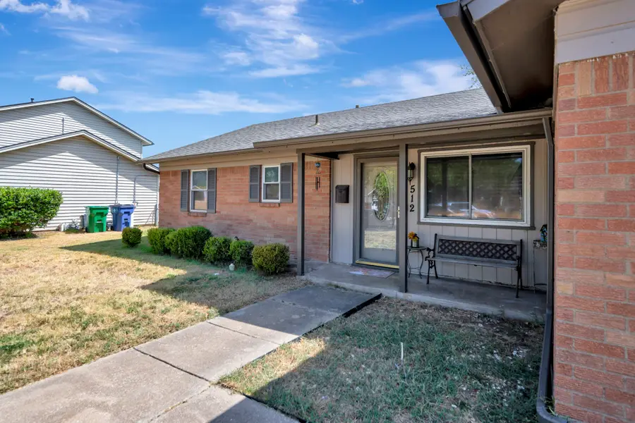 512 E Mission Street, Crowley, TX 76036 - #2