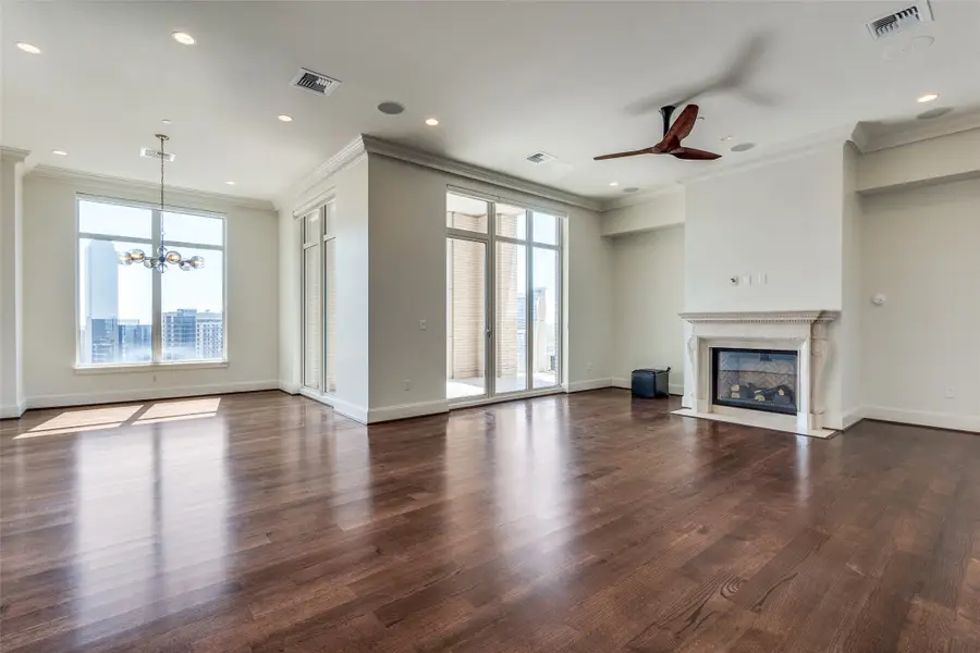 2555 N Pearl Street #2001, Dallas, TX 75201 - #3