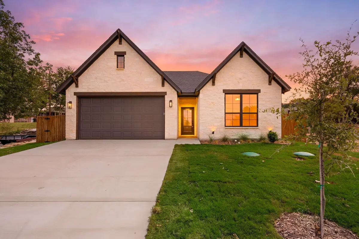 605 Mustang Trail, Granbury, TX 76049 - #1