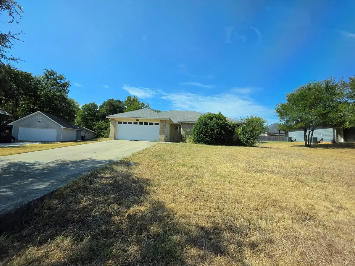 6204 Kelly Drive, Granbury, TX 76048 - #1