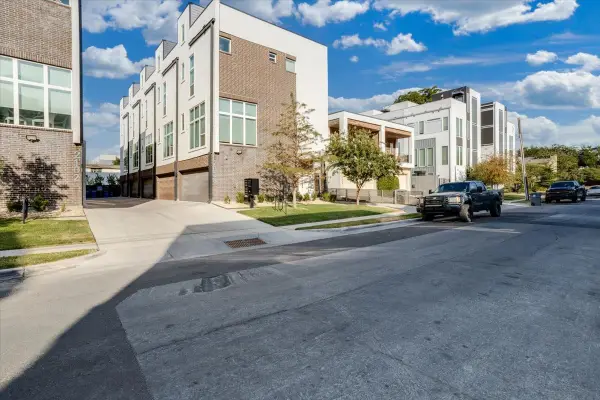 2038 N Prairie Avenue #104, Dallas, TX 75204