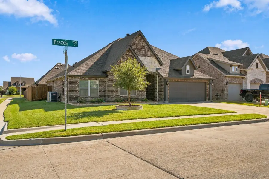 288 Brazos Street, Burleson, TX 76028 - #2