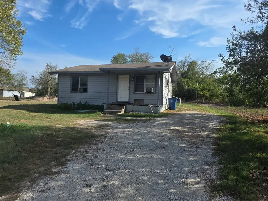 1218 E Milam Street, Mexia, TX 76667 - #2