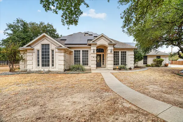 197 Deer Creek Drive, Aledo, TX 76008